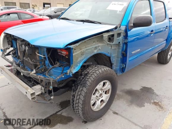 ✅ 2008 Toyota Tacoma PreRunner • VIN: 5TEJU62N78Z519482 • Lot: 43675908. Wystawiony na IAAI z przebiegiem 187 664 mil. Bezpłatny archiwum sprzedaży aukcyjnych z USA i szczegółowy raport historii pojazdu na DreamBid. Zdjęcie 6.