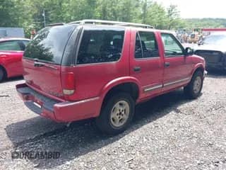 ✅ 2000 Chevrolet Blazer LT • VIN: 1GNDT13W6Y2286541 • Lot: 42640267. Wystawiony na IAAI z przebiegiem 166 500 mil. Bezpłatny archiwum sprzedaży aukcyjnych z USA i szczegółowy raport historii pojazdu na DreamBid. Zdjęcie 4.
