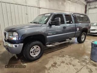 ✅ 2006 GMC Sierra 2500HD Work Truck • VIN: 1GTHK29U36E202986 • Лот: 91885775. Опубликован ранее на Copart с пробегом 208 518 миль. Бесплатный доступ к архиву аукционных продаж из США и подробный отчёт об истории автомобиля на DreamBid. Изображение 1.