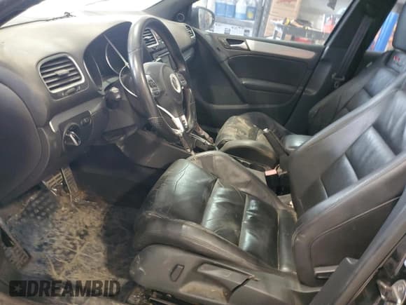 ✅ 2013 Volkswagen Golf GTI • VIN: WVWHD7AJ8DW034293 • Лот: 89883295. Опубликован ранее на Copart с пробегом 128 912 миль. Бесплатный доступ к архиву аукционных продаж из США и подробный отчёт об истории автомобиля на DreamBid. Изображение 7.