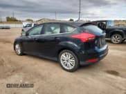 ✅ 2018 Ford Focus Titanium • VIN: 1FADP3N23JL252338 • Лот: 92288585. Опубликован ранее на Copart с пробегом 186 553 миль. Бесплатный доступ к архиву аукционных продаж из США и подробный отчёт об истории автомобиля на DreamBid. Изображение 2.