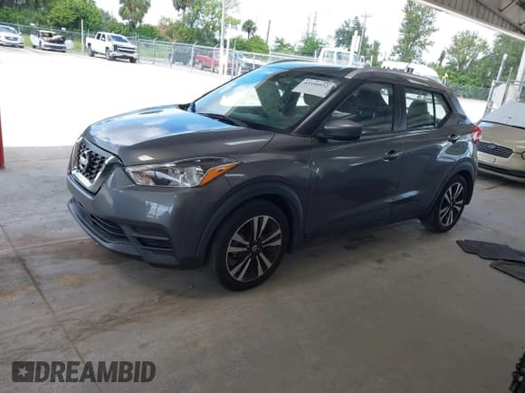 ✅ 2020 Nissan Kicks SV • VIN: 3N1CP5CV9LL556878 • Lot: 43350922. Listed on IAAI with 44,318 mi. Free auction sales archive from the USA and detailed vehicle history report at DreamBid. Image 17.
