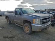 ✅ 2007 Chevrolet Silverado 2500HD 1LT • VIN: 1GCHK24617E564552 • Lot: 94405315. Wystawiony na Copart z przebiegiem 84 082 mil. Bezpłatny archiwum sprzedaży aukcyjnych z USA i szczegółowy raport historii pojazdu na DreamBid. Zdjęcie 4.