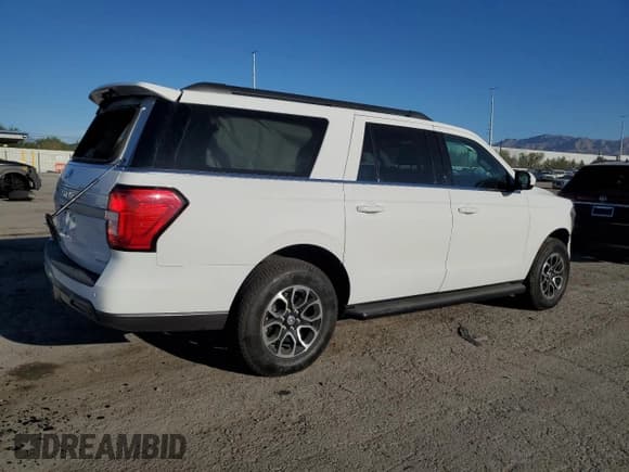 ✅ 2024 Ford Expedition Max XLT • VIN: 1FMJK1H88REB02835 • Lot: 66558685. Wystawiony na Copart z przebiegiem 6 718 mil. Bezpłatny archiwum sprzedaży aukcyjnych z USA i szczegółowy raport historii pojazdu na DreamBid. Zdjęcie 3.