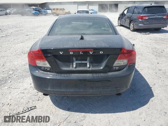 ✅ 2011 Volvo C70 • VIN: YV1672MCXBJ116710 • Lot: 80161475. Wystawiony na Copart z przebiegiem 155 567 mil. Bezpłatny archiwum sprzedaży aukcyjnych z USA i szczegółowy raport historii pojazdu na DreamBid. Zdjęcie 6.
