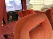 ✅ 1988 Ford Bronco • VIN: 1FMCU14T9JUB47838 • Lot: 48747975. Wystawiony na Copart z przebiegiem 238 774 mil. Bezpłatny archiwum sprzedaży aukcyjnych z USA i szczegółowy raport historii pojazdu na DreamBid. Zdjęcie 10.