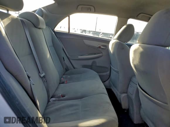 ✅ 2010 Toyota Corolla LE • VIN: 1NXBU4EEXAZ329240 • Lot: 94328365. Wystawiony na Copart z przebiegiem 187 543 mil. Bezpłatny archiwum sprzedaży aukcyjnych z USA i szczegółowy raport historii pojazdu na DreamBid. Zdjęcie 10.