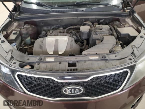 ✅ 2011 Kia Sorento SX • VIN: 5XYKW4A22BG129417 • Lot: 91452095. Listed on Copart with 198,914 mi. Free auction sales archive from the USA and detailed vehicle history report at DreamBid. Image 12.