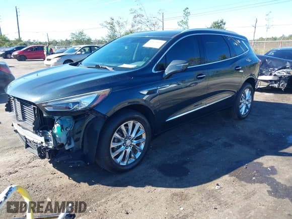 ✅ 2018 Buick Enclave Premium • VIN: 5GAERCKW0JJ236871 • Lot: 43479964. Wystawiony na IAAI z przebiegiem 82 648 mil. Bezpłatny archiwum sprzedaży aukcyjnych z USA i szczegółowy raport historii pojazdu na DreamBid. Zdjęcie 2.