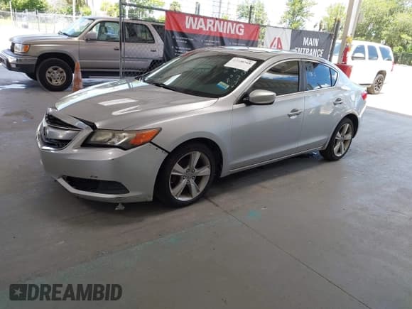 ✅ 2015 Acura ILX • VIN: 19VDE1F34FE000294 • Lot: 42530368. Listed on IAAI with 124,391 mi. Free auction sales archive from the USA and detailed vehicle history report at DreamBid. Image 2.