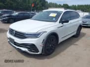 ✅ 2022 Volkswagen Tiguan SE R-Line Black • VIN: 3VVCB7AX7NM007416 • Lot: 42999763. Wystawiony na IAAI z przebiegiem 21 861 mil. Bezpłatny archiwum sprzedaży aukcyjnych z USA i szczegółowy raport historii pojazdu na DreamBid. Zdjęcie 18.