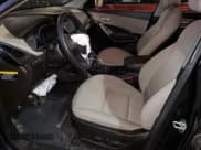 ✅ 2017 Hyundai Santa Fe 2.4L • VIN: 5NMZUDLB9HH023028 • Лот: 63816043. Опубликован ранее на Copart с пробегом 59 092 миль. Бесплатный доступ к архиву аукционных продаж из США и подробный отчёт об истории автомобиля на DreamBid. Изображение 7.