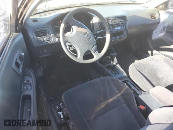 ✅ 2000 Honda Civic EX • VIN: 1HGEJ8248YL070567 • Лот: 67694734. Опубликован ранее на Copart с пробегом 132 236 миль. Бесплатный доступ к архиву аукционных продаж из США и подробный отчёт об истории автомобиля на DreamBid. Изображение 8.