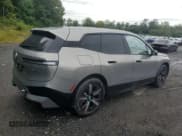 ✅ 2024 BMW iX xDrive50 • VIN: WB523CF09RCN71504 • Lot: 69273704. Wystawiony na Copart z przebiegiem 7 339 mil. Bezpłatny archiwum sprzedaży aukcyjnych z USA i szczegółowy raport historii pojazdu na DreamBid. Zdjęcie 3.