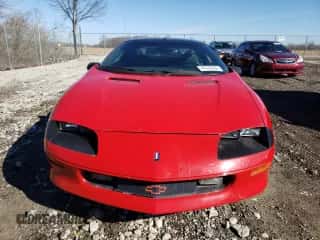 1994 Chevrolet Camaro z VIN 2G1FP22SXR2165249, wystawiony jako Copart lot #49333055 z przebiegiem 196 736 mil mil oraz Czysty tytuł • Clean title. Historia ofert i sprzedaży dostępna na DreamBid. Obrazek 5.