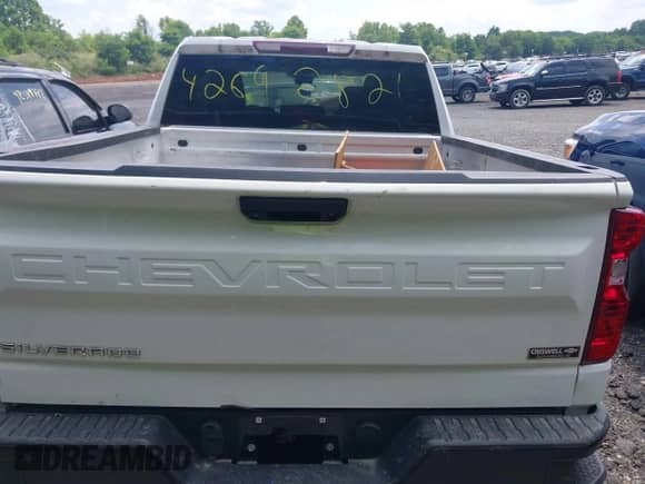 2022 Chevrolet Silverado 1500 Work Truck z VIN 1GCPDAEK8NZ537981, wystawiony jako IAAI lot #42692821 z przebiegiem 79 316 mil mil oraz . Historia ofert i sprzedaży dostępna na DreamBid. Obrazek 15.