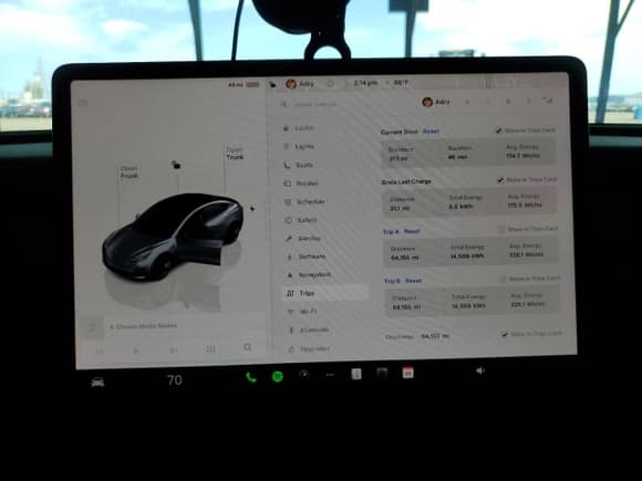 ✅ 2023 Tesla Model 3 • VIN: 5YJ3E1EA3PF624652 • Lot: 54366915. Wystawiony na Copart z przebiegiem 64 155 mil. Bezpłatny archiwum sprzedaży aukcyjnych z USA i szczegółowy raport historii pojazdu na DreamBid. Zdjęcie 9.