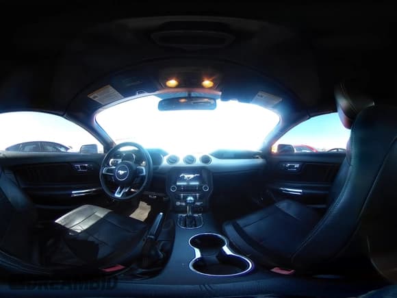 ✅ 2016 Ford Mustang EcoBoost Premium • VIN: 1FATP8UH4G5243109 • Лот: 43465559. Опубликован ранее на IAAI с пробегом 150 631 миль. Бесплатный доступ к архиву аукционных продаж из США и подробный отчёт об истории автомобиля на DreamBid. Изображение 18.