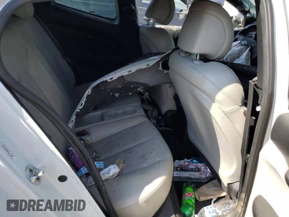 2019 Hyundai Veloster Turbo Ultimate z VIN KMHTH6AB9KU011725, wystawiony jako Copart lot #65013134 z przebiegiem 126 125 mil mil oraz Szkoda całkowita • Salvage title. Historia ofert i sprzedaży dostępna na DreamBid. Obrazek 10.