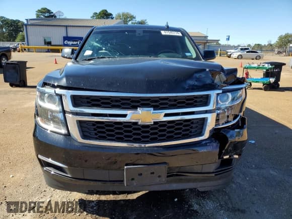 ✅ 2016 Chevrolet Suburban LS • VIN: 1GNSKGKC0GR277392 • Lot: 81545174. Wystawiony na Copart z przebiegiem 151 359 mil. Bezpłatny archiwum sprzedaży aukcyjnych z USA i szczegółowy raport historii pojazdu na DreamBid. Zdjęcie 5.