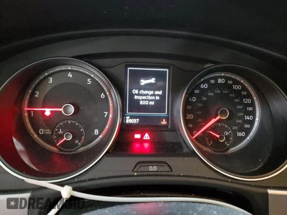 ✅ 2018 Volkswagen Atlas SE • VIN: 1V2PR2CA5JC576556 • Lot: 86098195. Wystawiony na Copart z przebiegiem 89 037 mil. Bezpłatny archiwum sprzedaży aukcyjnych z USA i szczegółowy raport historii pojazdu na DreamBid. Zdjęcie 9.