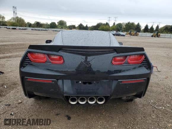 ✅ 2015 Chevrolet Corvette 1LT • VIN: 1G1YB2D72F5113226 • Lot: 85539525. Wystawiony na Copart z przebiegiem 37 743 mil. Bezpłatny archiwum sprzedaży aukcyjnych z USA i szczegółowy raport historii pojazdu na DreamBid. Zdjęcie 6.