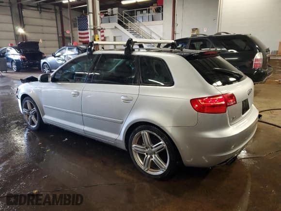 ✅ 2013 Audi A3 Premium Plus • VIN: WAUMFAFM6DA034134 • Lot: 85826294. Wystawiony na Copart z przebiegiem 114 473 mil. Bezpłatny archiwum sprzedaży aukcyjnych z USA i szczegółowy raport historii pojazdu na DreamBid. Zdjęcie 2.