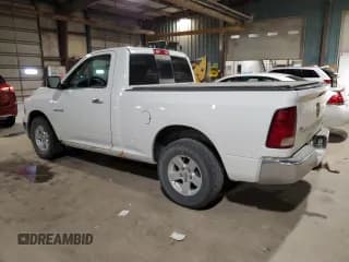 ✅ 2010 Dodge 1500 ST • VIN: 3D7JB1EP1AG111153 • Лот: 59943954. Опубликован ранее на Copart с пробегом 121 022 миль. Бесплатный доступ к архиву аукционных продаж из США и подробный отчёт об истории автомобиля на DreamBid. Изображение 2.
