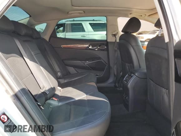 ✅ 2017 Kia Cadenza Premium • VIN: KNALC4J15H5092706 • Lot: 72076254. Wystawiony na Copart z przebiegiem 89 705 mil. Bezpłatny archiwum sprzedaży aukcyjnych z USA i szczegółowy raport historii pojazdu na DreamBid. Zdjęcie 10.