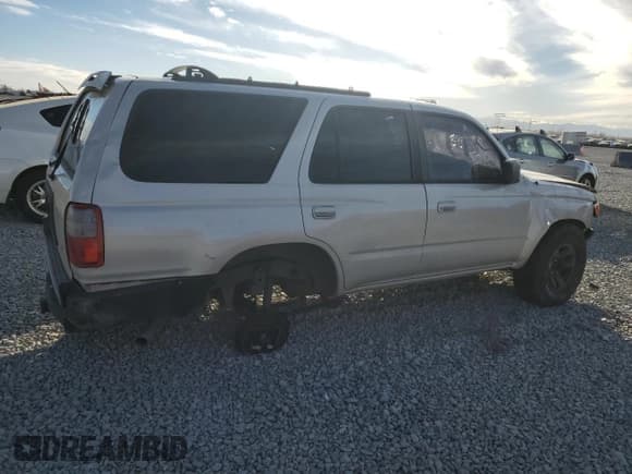 ✅ 1998 Toyota 4Runner SR5 • VIN: JT3GN86R0W0088713 • Лот: 93502415. Опубликован ранее на Copart с пробегом 176 218 миль. Бесплатный доступ к архиву аукционных продаж из США и подробный отчёт об истории автомобиля на DreamBid. Изображение 3.