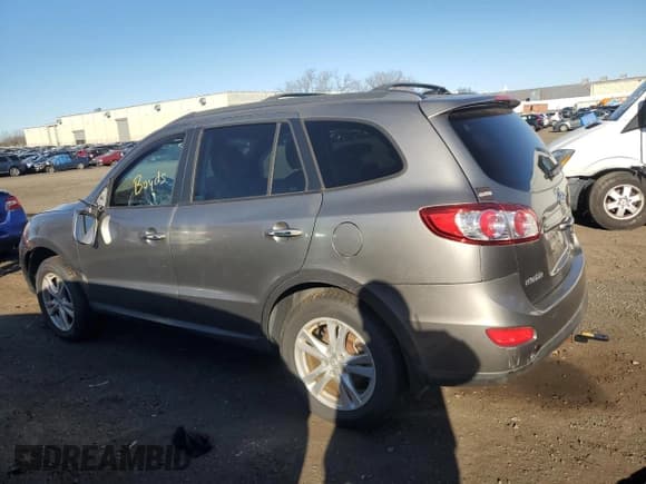 ✅ 2011 Hyundai Santa Fe Limited • VIN: 5XYZK4AG2BG048181 • Lot: 79543824. Listed on Copart with 231,574 mi. Free auction sales archive from the USA and detailed vehicle history report at DreamBid. Image 2.