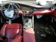 ✅ 2019 Alfa Romeo Giulia Sport • VIN: ZARFAMAN9K7608804 • Lot: 69743235. Wystawiony na Copart z przebiegiem 128 045 mil. Bezpłatny archiwum sprzedaży aukcyjnych z USA i szczegółowy raport historii pojazdu na DreamBid. Zdjęcie 8.