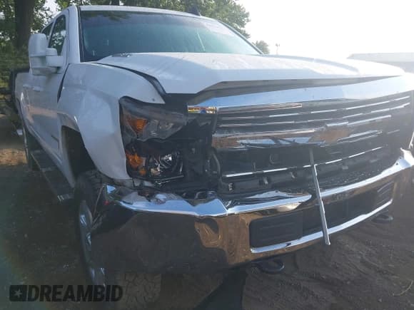 ✅ 2015 Chevrolet Silverado 2500HD LT • VIN: 1GC1KVE8XFF611704 • Lot: 42974763. Listed on IAAI with 177,000 mi. Free auction sales archive from the USA and detailed vehicle history report at DreamBid. Image 6.