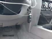 ✅ 2005 Toyota 4Runner Limited • VIN: JTEZU17R750053447 • Lot: 42163856. Wystawiony na IAAI z przebiegiem 240 283 mil. Bezpłatny archiwum sprzedaży aukcyjnych z USA i szczegółowy raport historii pojazdu na DreamBid. Zdjęcie 11.