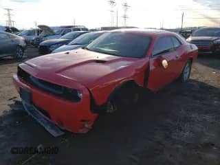 2014 Dodge Challenger SXT 100th Anniversary z VIN 2C3CDYAG0EH107469, wystawiony jako Copart lot #56201824 z przebiegiem 83 338 mil mil oraz Nie do naprawy • Non repairable. Historia ofert i sprzedaży dostępna na DreamBid. Obrazek 1.