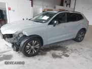 ✅ 2025 Volvo XC60 Core • VIN: YV4M12RJ5S1012032 • Лот: 42311977. Опубликован ранее на IAAI с пробегом 1 927 миль. Бесплатный доступ к архиву аукционных продаж из США и подробный отчёт об истории автомобиля на DreamBid. Изображение 17.