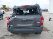 ✅ 2015 Jeep Patriot Latitude • VIN: 1C4NJPFA9FD413645 • Lot: 41633572. Wystawiony na IAAI z przebiegiem 118 766 mil. Bezpłatny archiwum sprzedaży aukcyjnych z USA i szczegółowy raport historii pojazdu na DreamBid. Zdjęcie 17.