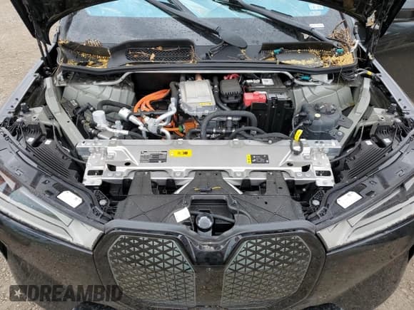 ✅ 2024 BMW iX xDrive50 • VIN: WB523CF03RCP89714 • Lot: 63060694. Wystawiony na Copart z przebiegiem 4 732 mil. Bezpłatny archiwum sprzedaży aukcyjnych z USA i szczegółowy raport historii pojazdu na DreamBid. Zdjęcie 13.