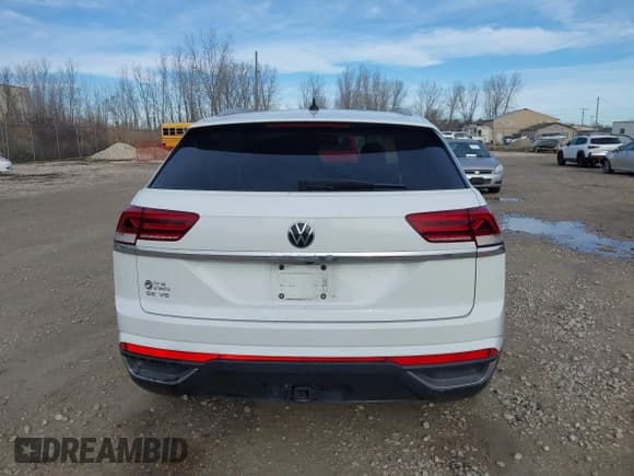 ✅ 2022 Volkswagen Atlas SE • VIN: 1V2JE2CA5NC220468 • Lot: 40873030. Wystawiony na IAAI z przebiegiem 78 867 mil. Bezpłatny archiwum sprzedaży aukcyjnych z USA i szczegółowy raport historii pojazdu na DreamBid. Zdjęcie 17.