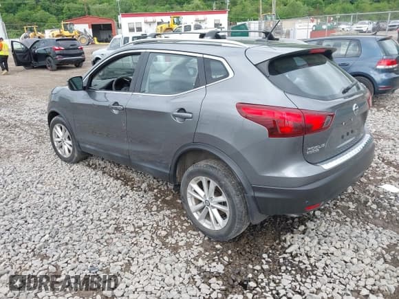 ✅ 2019 Nissan Rogue SL • VIN: JN1BJ1CR7KW627870 • Lot: 42245294. Listed on IAAI with 10,983 mi. Free auction sales archive from the USA and detailed vehicle history report at DreamBid. Image 3.