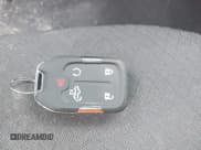 ✅ 2020 Chevrolet Silverado 1500 RST • VIN: 1GCUYEED5LZ107631 • Lot: 42546146. Wystawiony na IAAI z przebiegiem 106 756 mil. Bezpłatny archiwum sprzedaży aukcyjnych z USA i szczegółowy raport historii pojazdu na DreamBid. Zdjęcie 11.