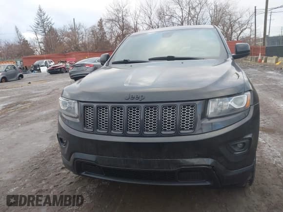 ✅ 2015 Jeep Grand Cherokee Altitude • VIN: 1C4RJFAG4FC855441 • Lot: 41524116. Wystawiony na IAAI z przebiegiem 173 163 mil. Bezpłatny archiwum sprzedaży aukcyjnych z USA i szczegółowy raport historii pojazdu na DreamBid. Zdjęcie 12.