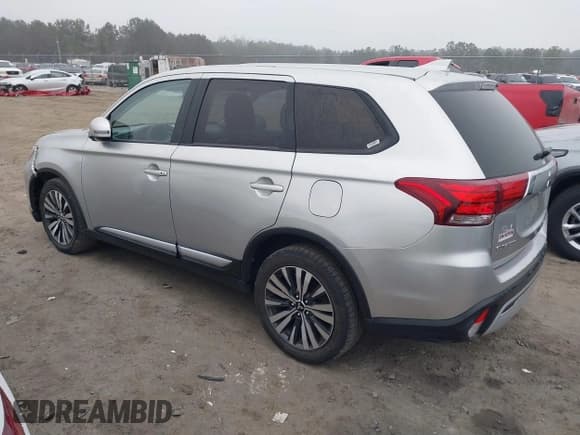 ✅ 2020 Mitsubishi Outlander SE • VIN: JA4AD3A33LZ025441 • Lot: 41566929. Listed on IAAI with 97,891 mi. Free auction sales archive from the USA and detailed vehicle history report at DreamBid. Image 3.
