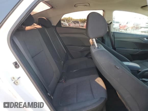 ✅ 2019 Hyundai Accent SEL • VIN: 3KPC24A31KE073041 • Лот: 75858384. Опубликован ранее на Copart с пробегом 66 332 миль. Бесплатный доступ к архиву аукционных продаж из США и подробный отчёт об истории автомобиля на DreamBid. Изображение 10.