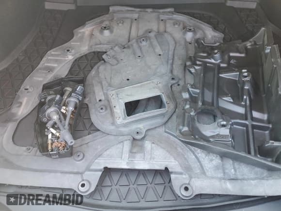 ✅ 2020 Toyota Avalon Hybrid XLE • VIN: 4T1A21FB8LU017926 • Lot: 70188345. Wystawiony na Copart z przebiegiem 31 002 mil. Bezpłatny archiwum sprzedaży aukcyjnych z USA i szczegółowy raport historii pojazdu na DreamBid. Zdjęcie 12.