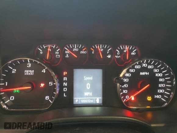 ✅ 2018 Chevrolet Silverado 1500 Custom • VIN: 3GCPCPEC0JG180370 • Lot: 90612005. Wystawiony na Copart z przebiegiem 189 632 mil. Bezpłatny archiwum sprzedaży aukcyjnych z USA i szczegółowy raport historii pojazdu na DreamBid. Zdjęcie 9.