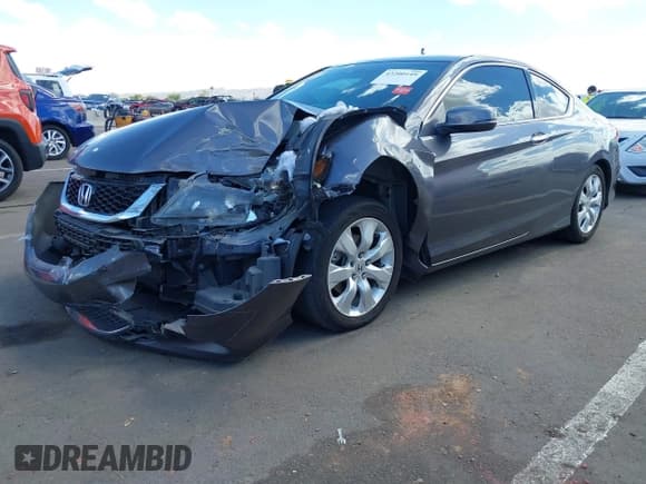 ✅ 2014 Honda Accord EX-L • VIN: 1HGCT2B84EA000833 • Lot: 43200149. Listed on IAAI with 134,413 mi. Free auction sales archive from the USA and detailed vehicle history report at DreamBid. Image 17.