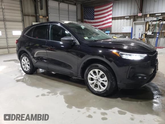 ✅ 2024 Ford Escape Active • VIN: 1FMCU9GN3RUA96859 • Lot: 92283195. Listed on Copart with 42,552 mi. Free auction sales archive from the USA and detailed vehicle history report at DreamBid. Image 4.