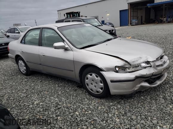 ✅ 1998 Honda Accord LX • VIN: 1HGCG5640WA116285 • Лот: 93661555. Опубликован ранее на Copart с пробегом 149 065 миль. Бесплатный доступ к архиву аукционных продаж из США и подробный отчёт об истории автомобиля на DreamBid. Изображение 4.