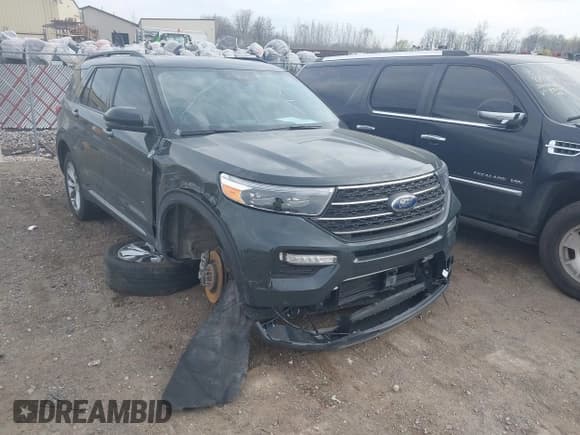 ✅ 2023 Ford Explorer XLT • VIN: 1FMSK8DH6PGA37181 • Lot: 42125900. Wystawiony na IAAI z przebiegiem 37 808 mil. Bezpłatny archiwum sprzedaży aukcyjnych z USA i szczegółowy raport historii pojazdu na DreamBid. Zdjęcie 1.